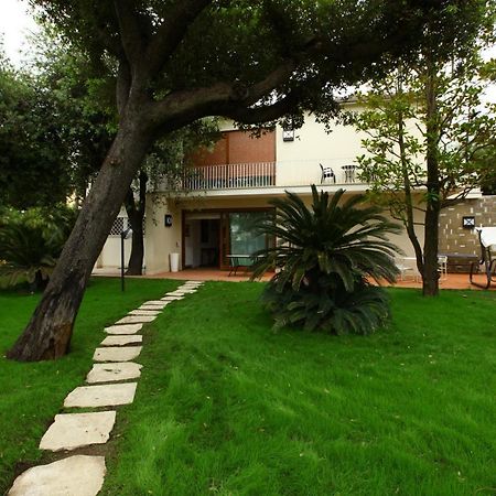 Villa Vanessa 프레제네 외부 사진